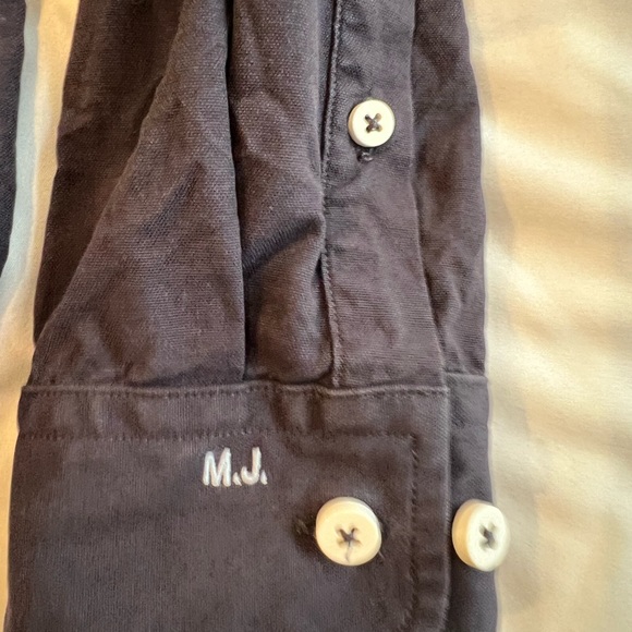 Marc by Marc Jacobs Shrunken Fit Navy button down shirt. - Picture 3 of 4